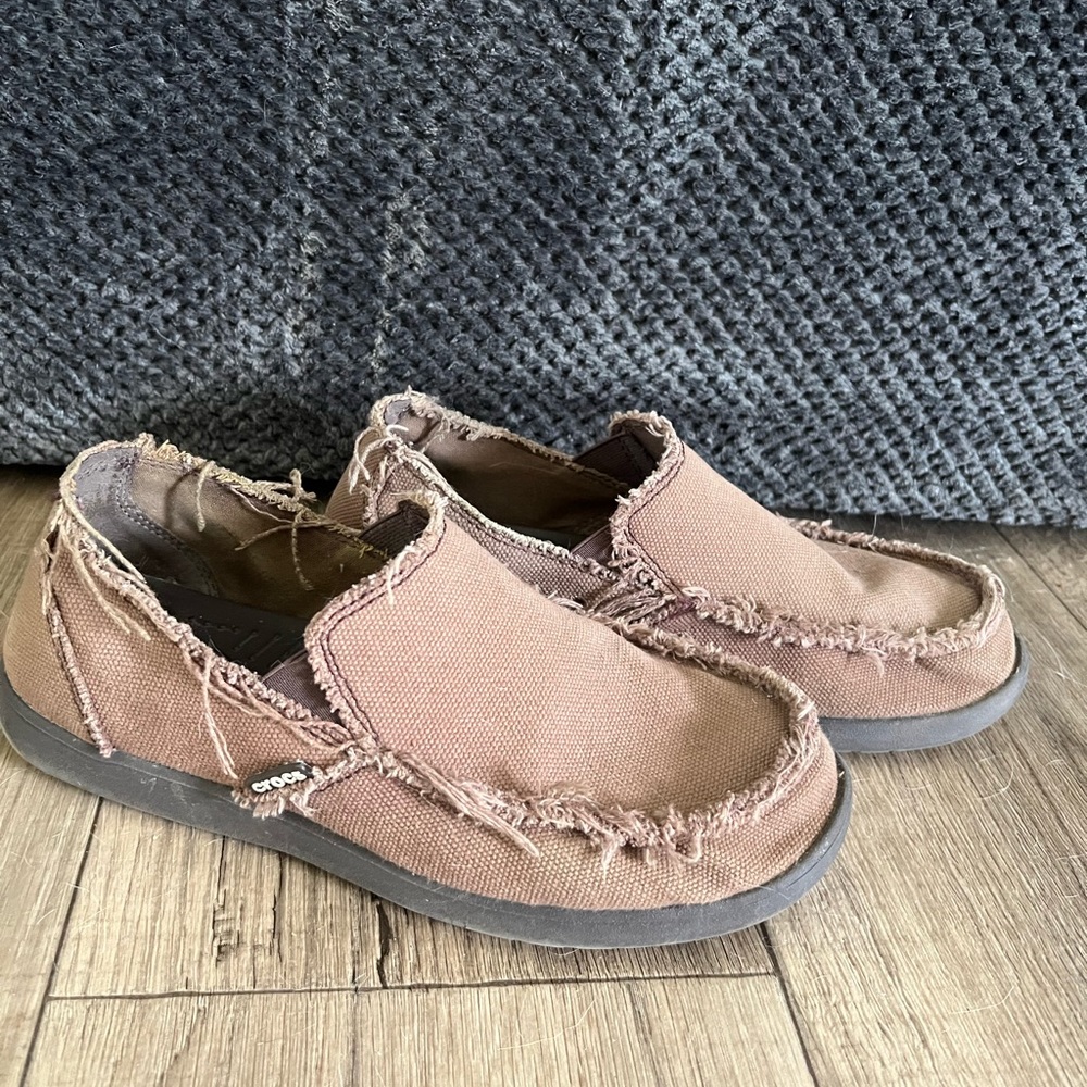 Men’s Brown Crocs…Size 8